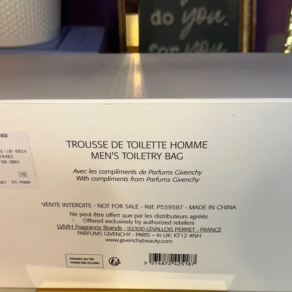 Givenchy Parfums Black Toiletry Bag - Picture 2 of 5